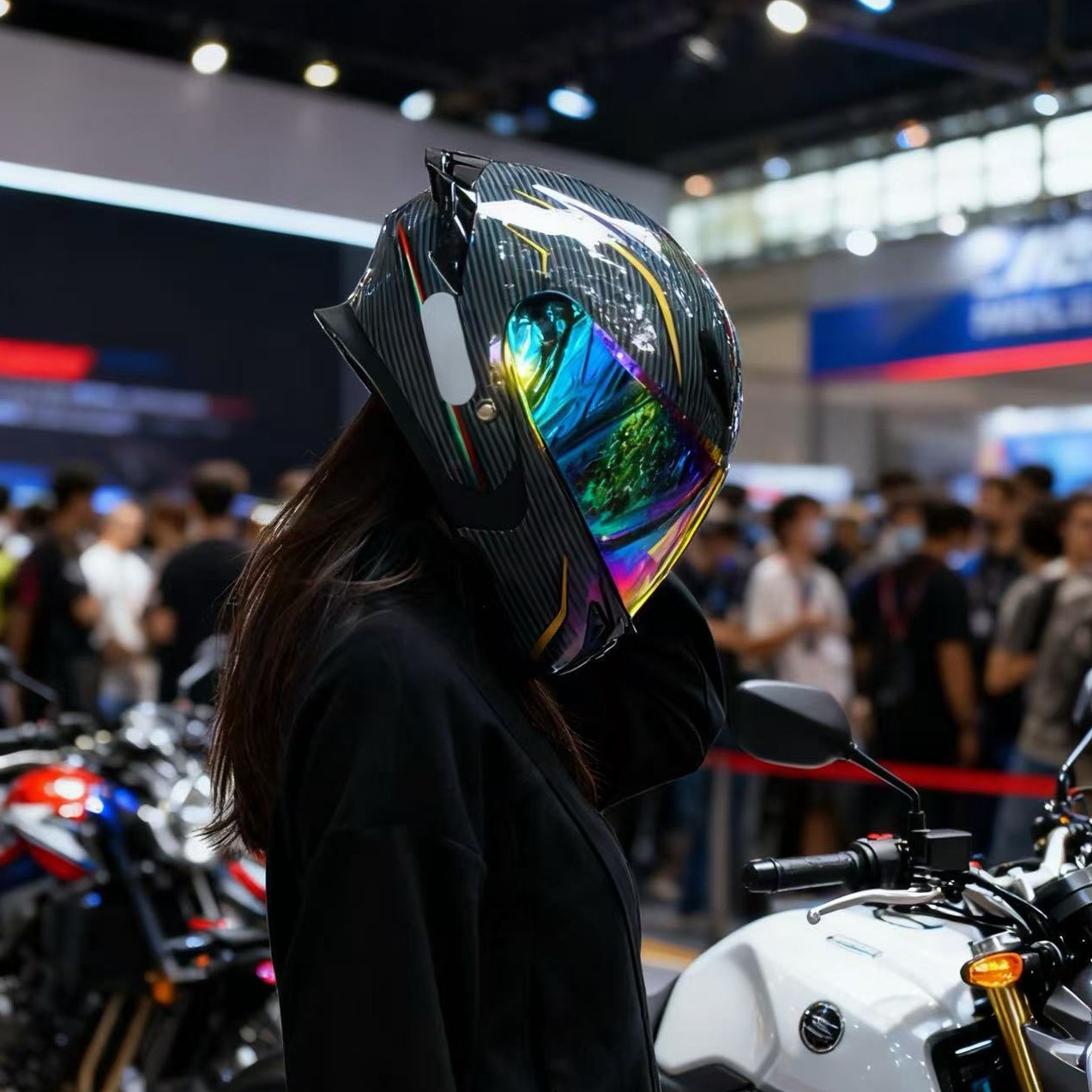 หมวกกันน็อคมอเตอร์ไซค์แบบพลิกข - Dual Visor Motorcycle Racing Helmet บทวิจารณ์และราคา